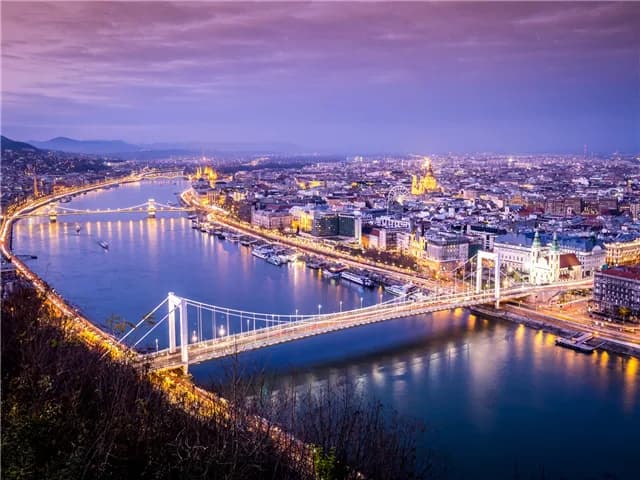 동유럽 3국9일 (체코/오스트리아/헝가리) <노팁/노옵션/노쇼핑/프라하디너크루즈/비엔나클래식콘서트/전일정4성호텔/스와로브스키 크리스탈월드/비엔나2대궁전내부> 사진 4